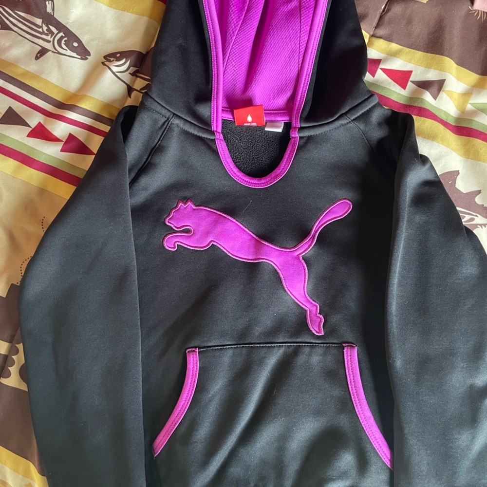 Puma girls size 5 hoodie